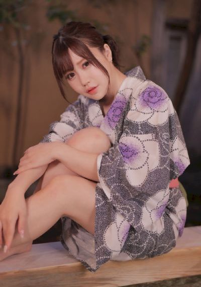 裸体天鹅湖av毛片