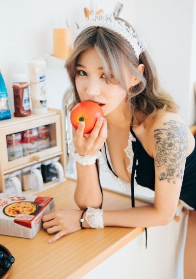 年上大佬掌心宠女儿救妈妈短剧