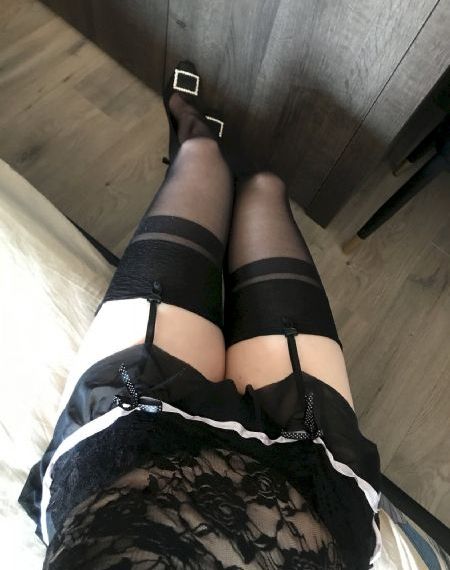 帅小伙和警官同性3p